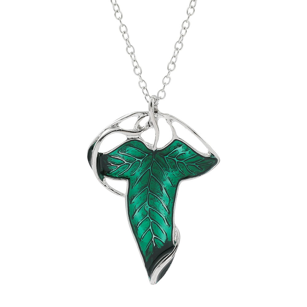 Vintage Fashion Designers - Vintage Green Leaf Pendant Necklace Exquisite